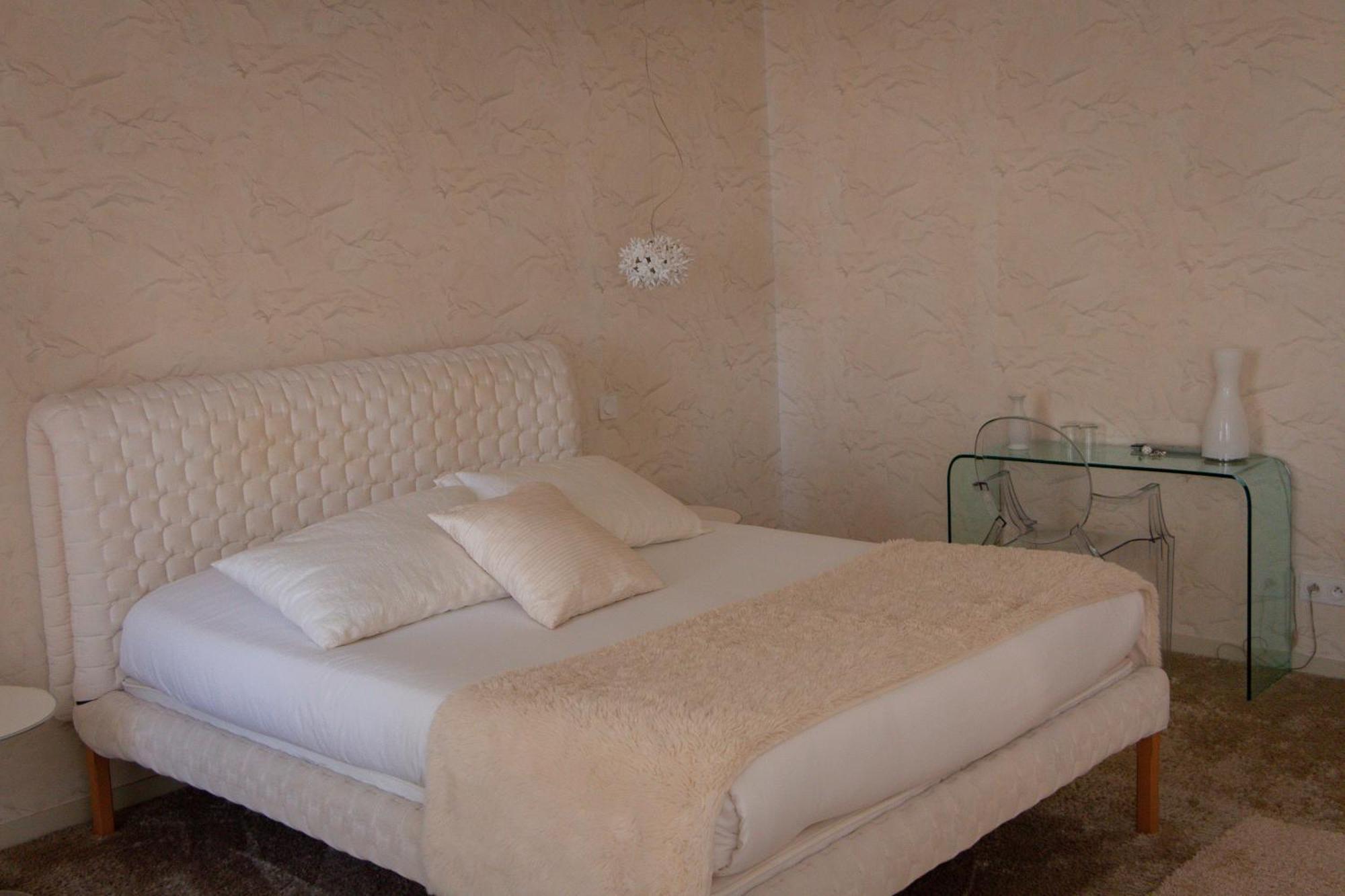 Maison Marie Barrault Лес Хербиерс Екстериор снимка